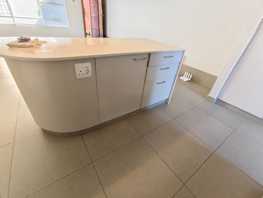 To Let 2 Bedroom Property for Rent in Langenhovenpark Free State